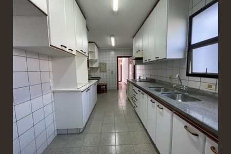 Apartamento à venda com 156m², 4 quartos e 2 vagasFoto 01