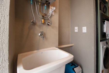 Apartamento para alugar com 57m², 2 quartos e 1 vagaÁrea de Serviço