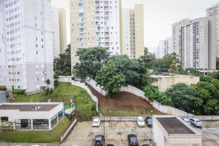 Vista de apartamento à venda com 2 quartos, 44m² em Vila Suzana, São Paulo