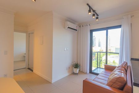 Apartamento à venda com 49m², 2 quartos e 1 vaga Apartamento à venda com 49m², 2 quartos e 1 vagaSala