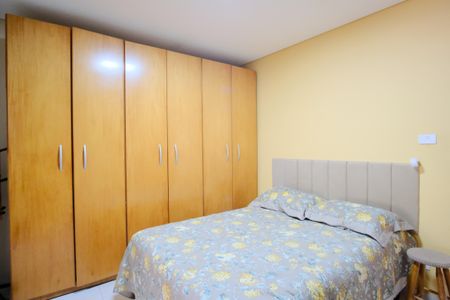 Quarto 1 de casa à venda com 2 quartos, 150m² em Vila Carlos de Campos, São Paulo