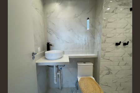 Apartamento para alugar com 39m², 2 quartos e sem vaga Apartamento para alugar com 39m², 2 quartos e sem vagaBanheiro