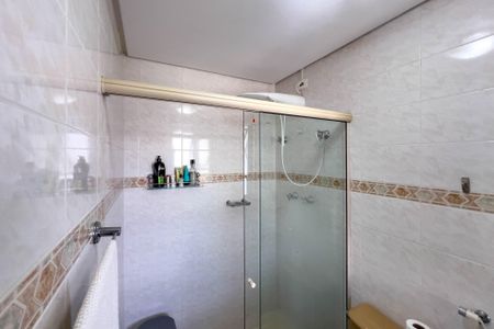 Apartamento à venda com 206m², 4 quartos e 3 vagasBanheiro do quarto 2