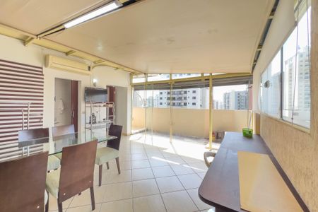 Apartamento à venda com 206m², 4 quartos e 3 vagasTerraço