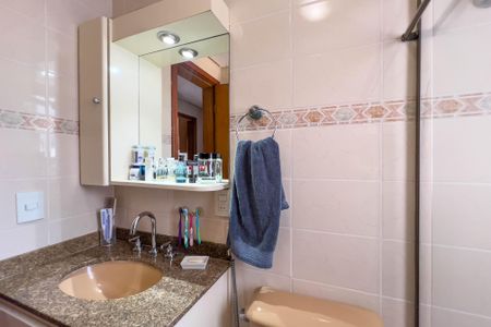 Apartamento à venda com 206m², 4 quartos e 3 vagasBanheiro do quarto 3