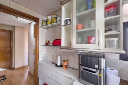 Apartamento à venda com 206m², 4 quartos e 3 vagasCozinha