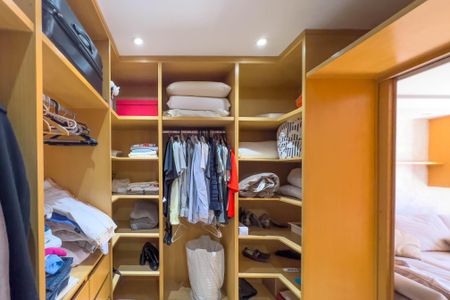 Apartamento à venda com 206m², 4 quartos e 3 vagasQuarto 1