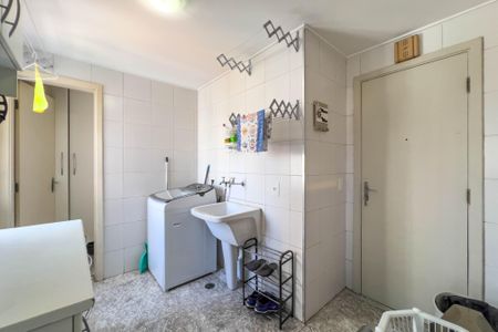 Apartamento à venda com 206m², 4 quartos e 3 vagasÁrea de serviço 