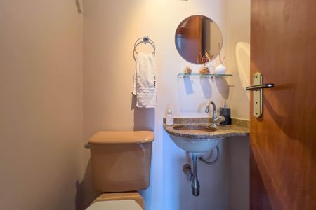 Apartamento à venda com 206m², 4 quartos e 3 vagasLavabo