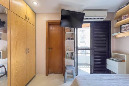 Apartamento à venda com 206m², 4 quartos e 3 vagasQuarto 2
