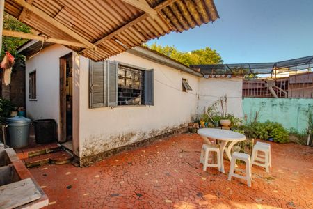 Casa à venda com 120m², 3 quartos e 4 vagas Casa à venda com 120m², 3 quartos e 4 vagasEdícula