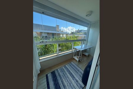 Apartamento para alugar com 199m², 3 quartos e 3 vagasVaranda