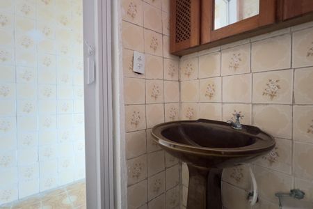 Banheiro de casa à venda com 2 quartos, 130m² em Jardim Nova Ipanema, Guarulhos