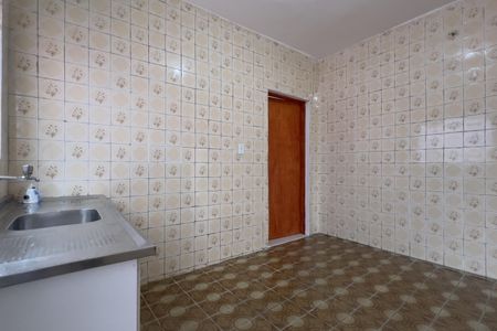 Casa à venda com 130m², 2 quartos e 2 vagasCozinha e Área de Serviço