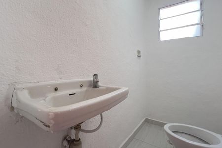Casa à venda com 130m², 2 quartos e 2 vagasEdícula