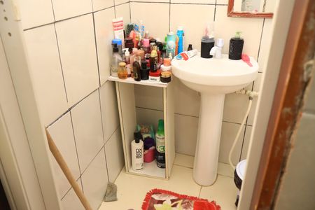 Casa para alugar com 120m², 2 quartos e 1 vagaBanheiro Social