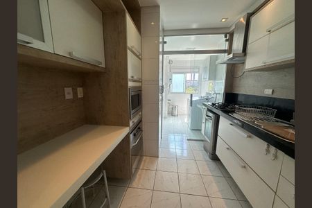 Apartamento à venda com 94m², 3 quartos e 2 vagasCozinha