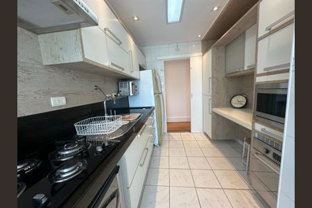 Apartamento à venda com 94m², 3 quartos e 2 vagasCozinha