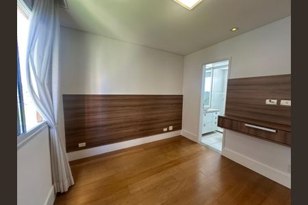 Apartamento à venda com 94m², 3 quartos e 2 vagasSuíte