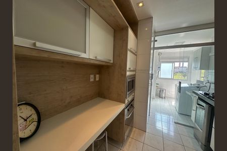 Apartamento à venda com 94m², 3 quartos e 2 vagasCozinha