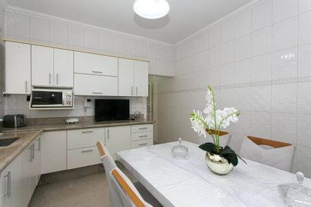 Casa à venda com 200m², 2 quartos e 7 vagasCozinha