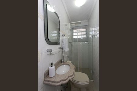 Casa à venda com 200m², 2 quartos e 7 vagasBanheiro de Serviço