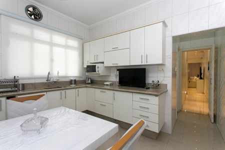 Casa à venda com 200m², 2 quartos e 7 vagasCozinha