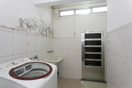 Casa à venda com 200m², 2 quartos e 7 vagasÁrea de Serviço