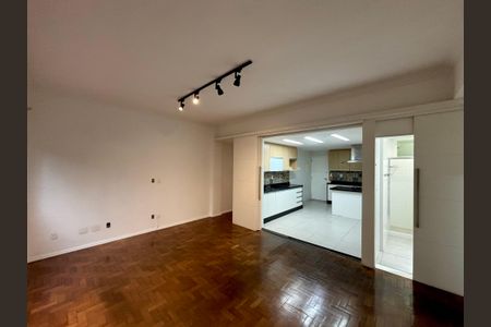 Sala de apartamento à venda com 2 quartos, 86m² em Leblon, Rio de Janeiro