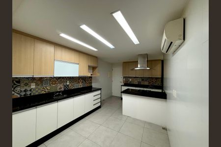 Apartamento à venda com 86m², 2 quartos e 1 vagaCozinha