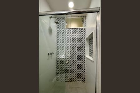 Apartamento à venda com 86m², 2 quartos e 1 vagaSuíte - banheiro