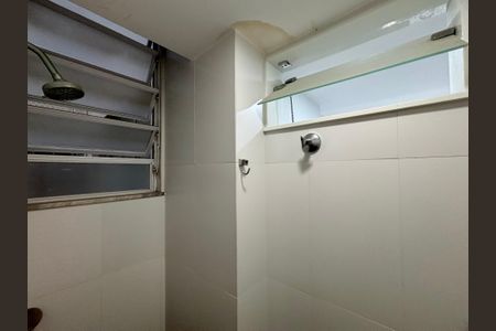 Apartamento à venda com 86m², 2 quartos e 1 vagaÁrea de serviço - banheiro