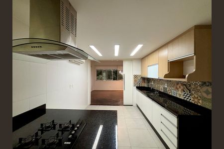 Apartamento à venda com 86m², 2 quartos e 1 vagaCozinha