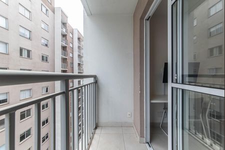 Apartamento para alugar com 27m², 1 quarto e sem vaga Apartamento para alugar com 27m², 1 quarto e sem vagaVaranda