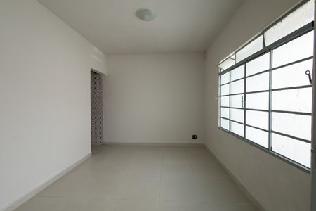 Casa para alugar com 2 quartos, 94m² em Jardim Paulistano, Jacareí