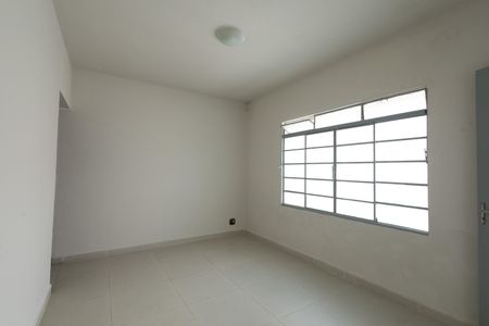 Casa para alugar com 2 quartos, 94m² em Jardim Paulistano, Jacareí