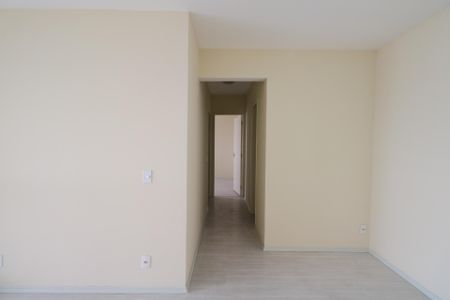 Apartamento para alugar com 70m², 2 quartos e 2 vagasSala