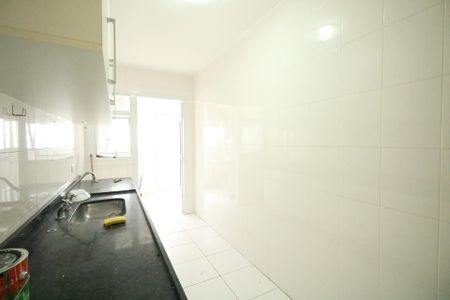 Apartamento para alugar com 70m², 2 quartos e 2 vagasCozinha
