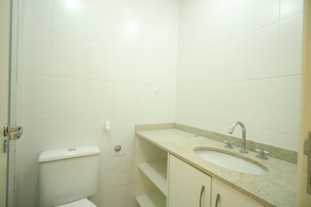 Apartamento para alugar com 70m², 2 quartos e 2 vagasBanheiro