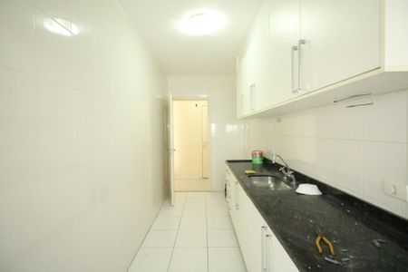 Apartamento para alugar com 70m², 2 quartos e 2 vagasCozinha