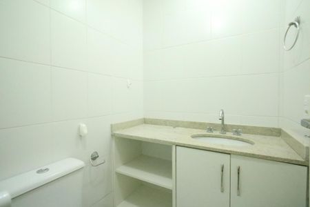 Apartamento para alugar com 70m², 2 quartos e 2 vagasBanheiro