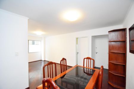 Apartamento para alugar com 70m², 2 quartos e 1 vagasala de jantar