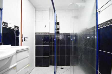 Apartamento para alugar com 70m², 2 quartos e 1 vaga Apartamento para alugar com 70m², 2 quartos e 1 vagabanheiro corredor