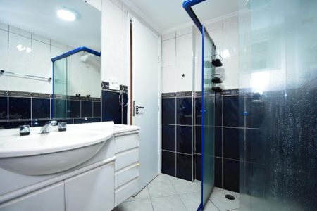 Apartamento para alugar com 70m², 2 quartos e 1 vaga Apartamento para alugar com 70m², 2 quartos e 1 vagabanheiro corredor