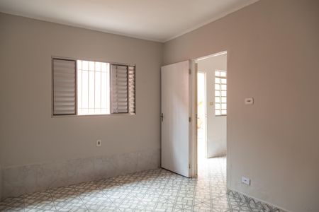 Casa para alugar com 50m², 1 quarto e sem vaga Casa para alugar com 50m², 1 quarto e sem vagaQuarto
