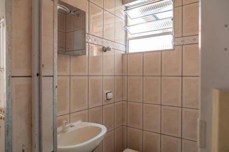 Casa para alugar com 50m², 1 quarto e sem vaga Casa para alugar com 50m², 1 quarto e sem vagaBanheiro