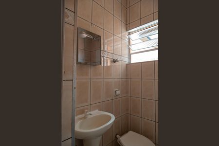 Casa para alugar com 50m², 1 quarto e sem vaga Casa para alugar com 50m², 1 quarto e sem vagaBanheiro
