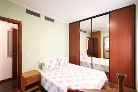 Apartamento à venda com 180m², 4 quartos e 3 vagasSuite 3