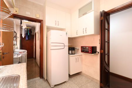 Apartamento à venda com 180m², 4 quartos e 3 vagasCozinha