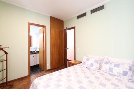 Apartamento à venda com 180m², 4 quartos e 3 vagasSuite 3